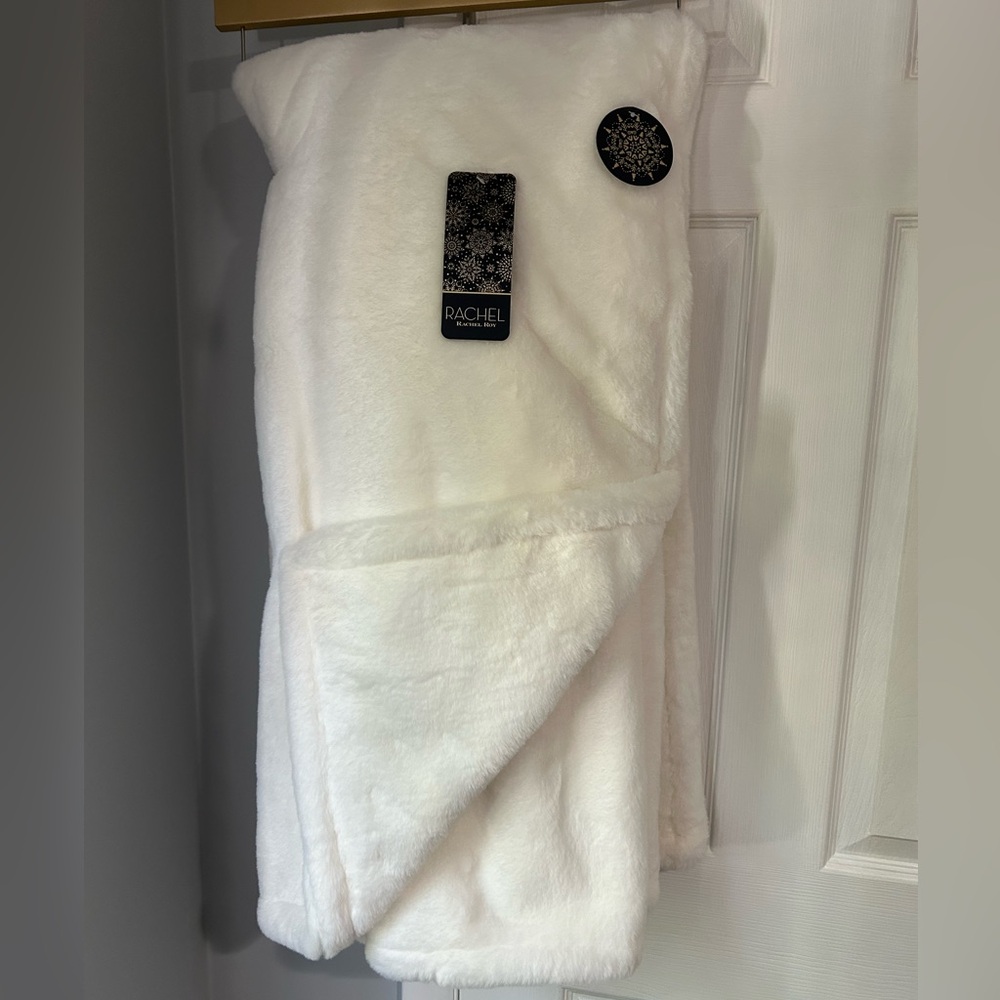 Rachel Roy double sided faux fur throw